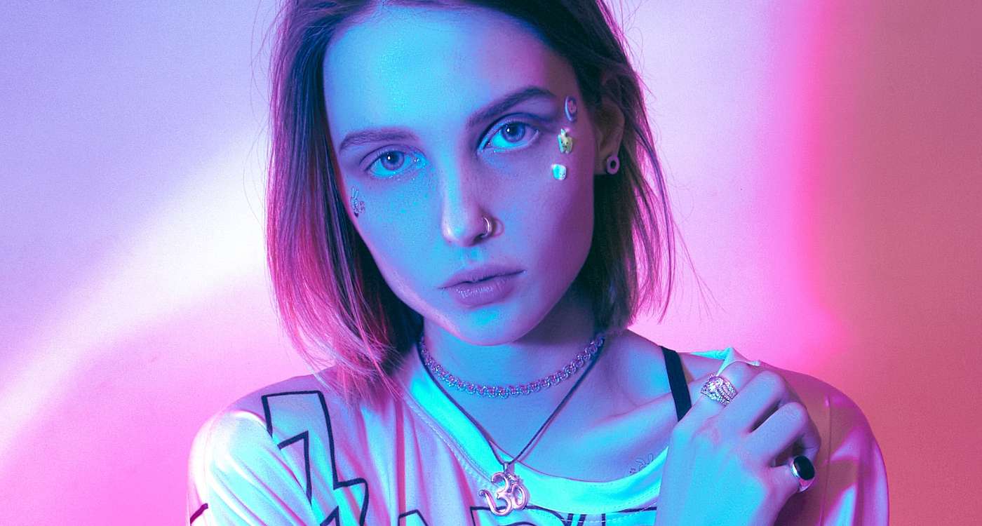 You are currently viewing Clooney Swaps Vintage For Dazzling Eco Couture On The Red Carpet Street Style